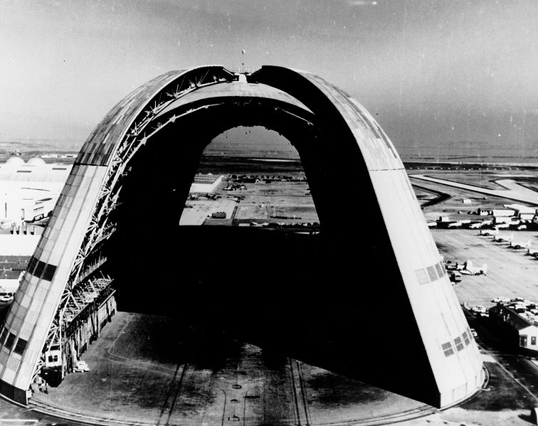 Hangar One at Moffett Field 1963.jpg